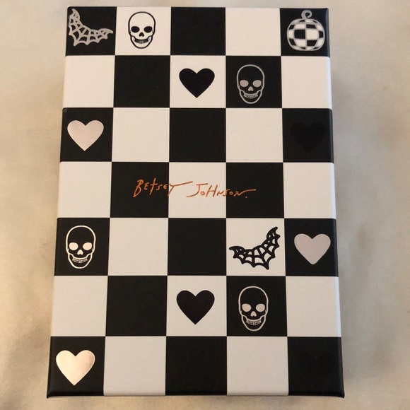 Betsey Johnson Gold Tone Just Treats Ghost Drop Earrings With Fringe NWT - Picture 8 of 10